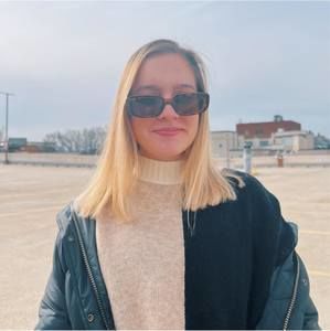 Meet your Posher, Lauren